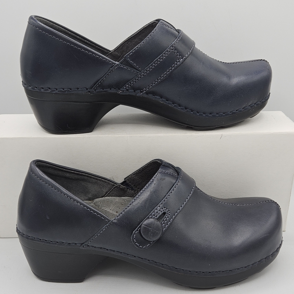 Dansko Navy Blue Leather Clogs Size 37bus Size 6.5/7 W/ A 2" Heel